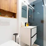 Soni Exclusive 749 Plaza With Free Private Parking & Self Check-in Apartman *
