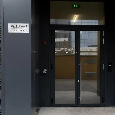 Soni Exclusive 749 Plaza With Free Private Parking & Self Check-in Апартаменты Бухарест