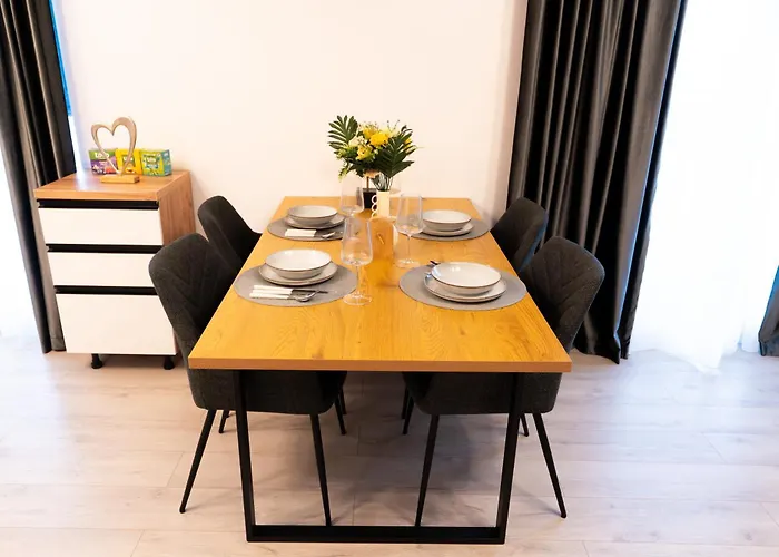 Soni Exclusive 749 Plaza With Free Private Parking & Self Check-in * Bükreş