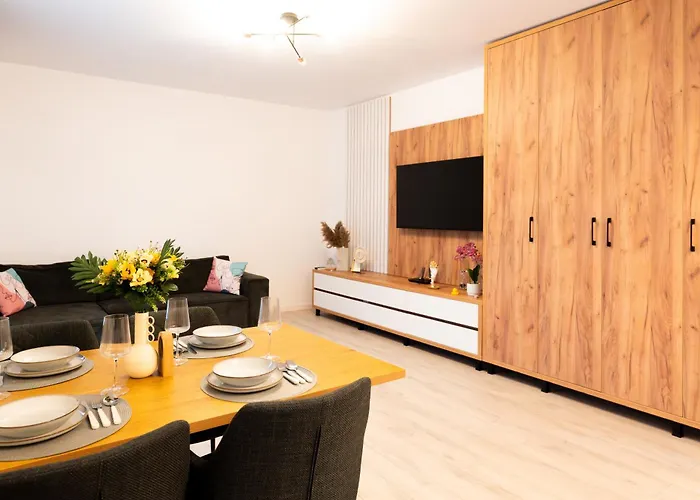 Daire Soni Exclusive 749 Plaza With Free Private Parking & Self Check-in Bükreş