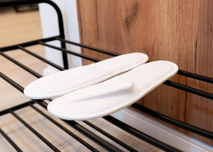 Soni Exclusive 749 Plaza With Free Private Parking & Self Check-in Бухарест