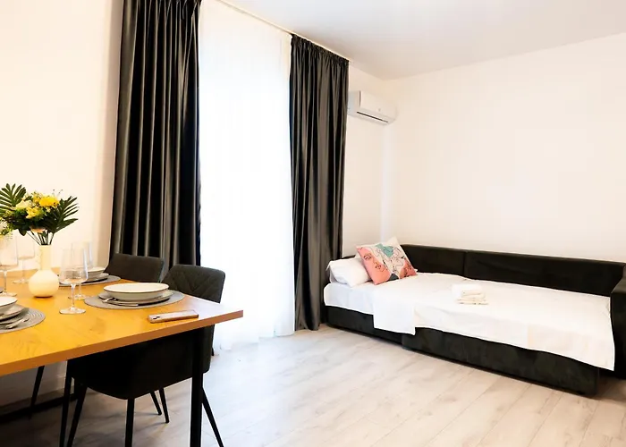 Apartament Soni Exclusive 749 Plaza With Free Private Parking & Self Check-in *